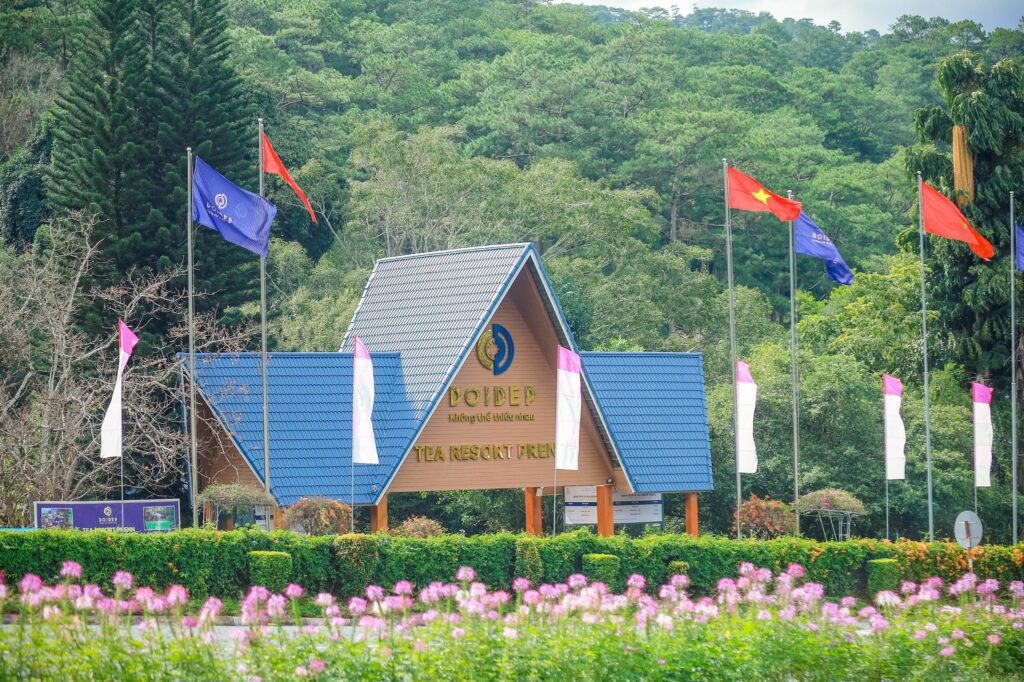 Tập đoàn Đôi Dép - TEA RESORT PRENN