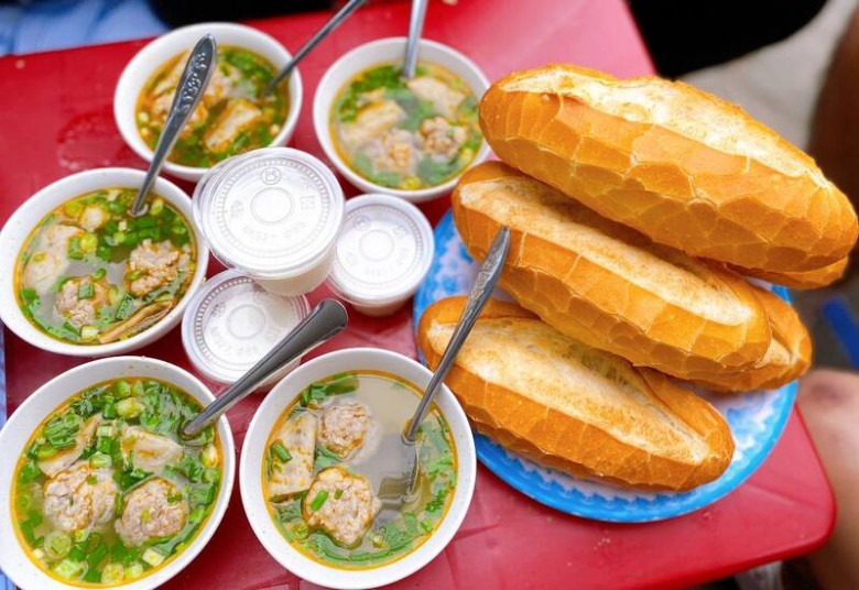 Đặc sản Bảo Lộc - Bánh mì síu mại Bảo Lộc