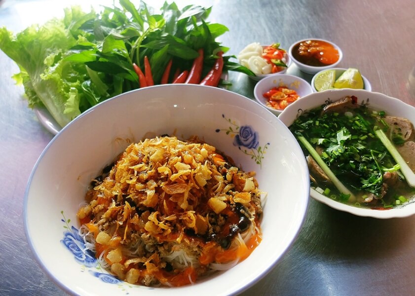 Bảo Lộc Lâm Đồng có gì? Phở khô thơm ngon - Bảo Lộc