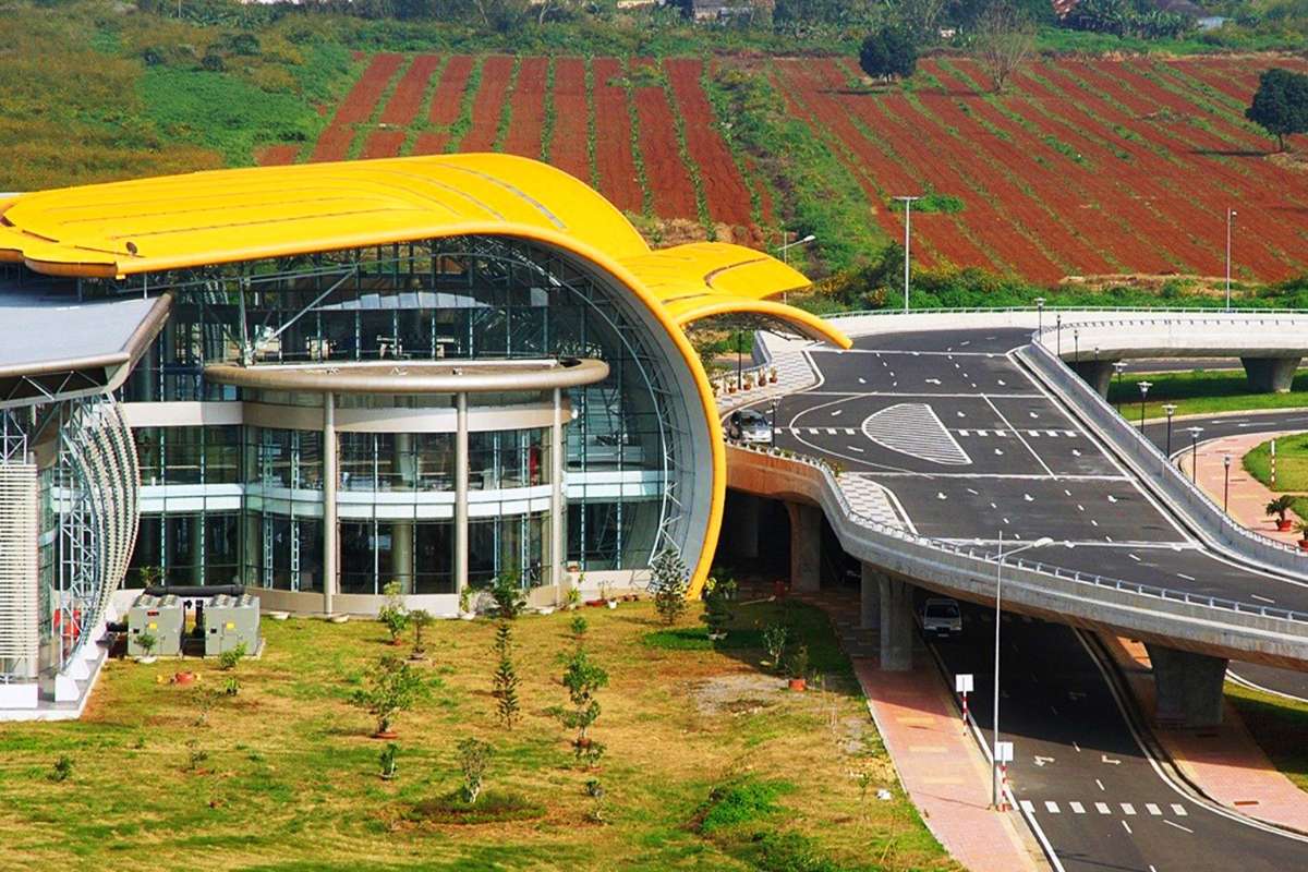 Sân bay Lộc Phát. 