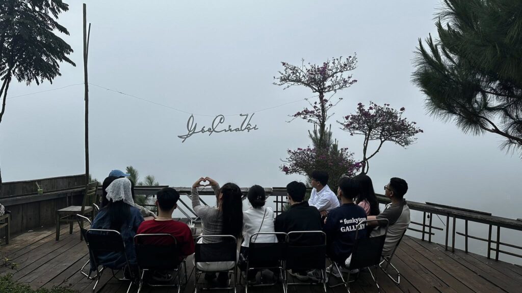 Đồi mây Bảo Lộc. Chạm mây trời, ôm trọn vẻ đẹp mộng mơ tại Đồi Mây Bảo Lộc