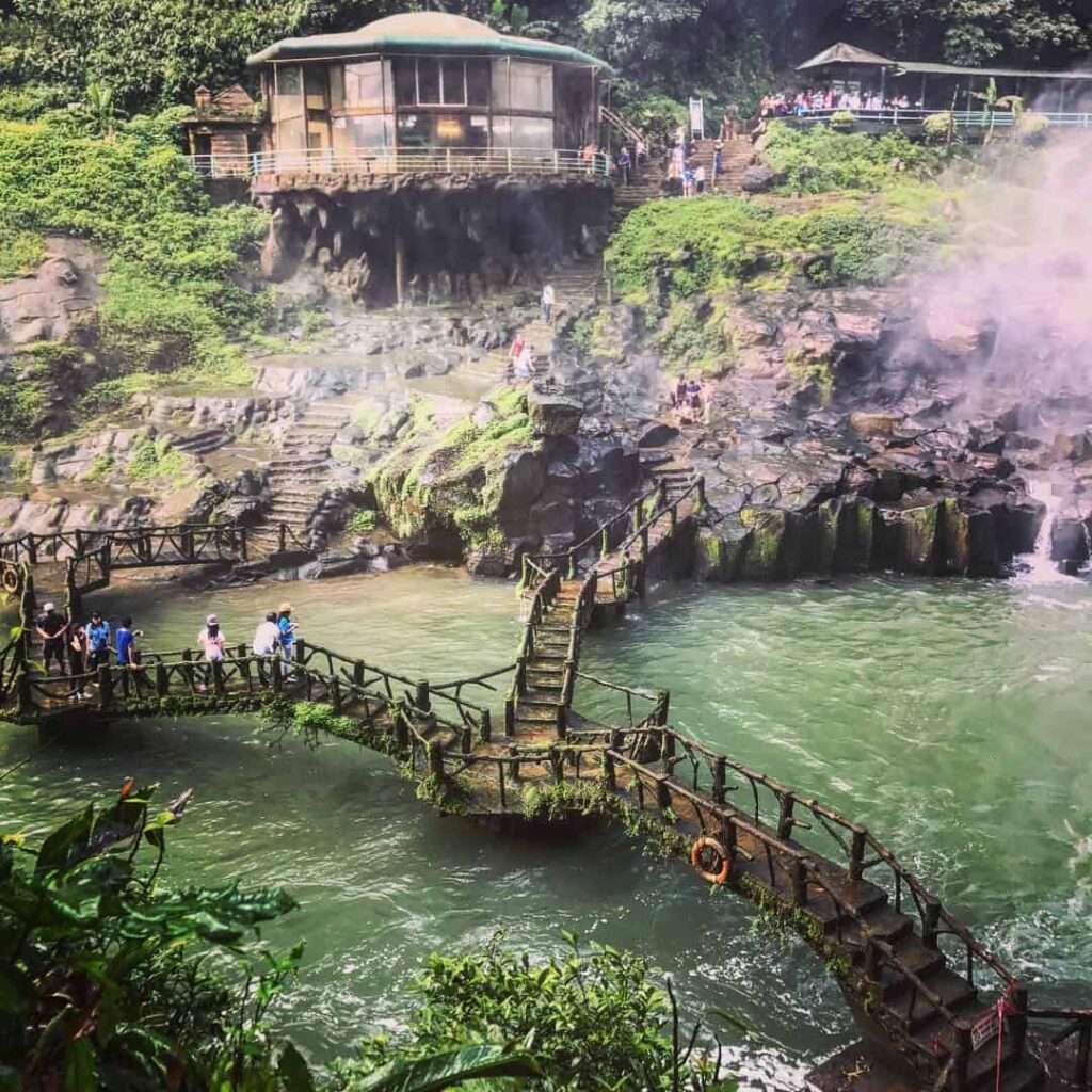 thac-nuoc-dep-nhat-tai-bao-loc