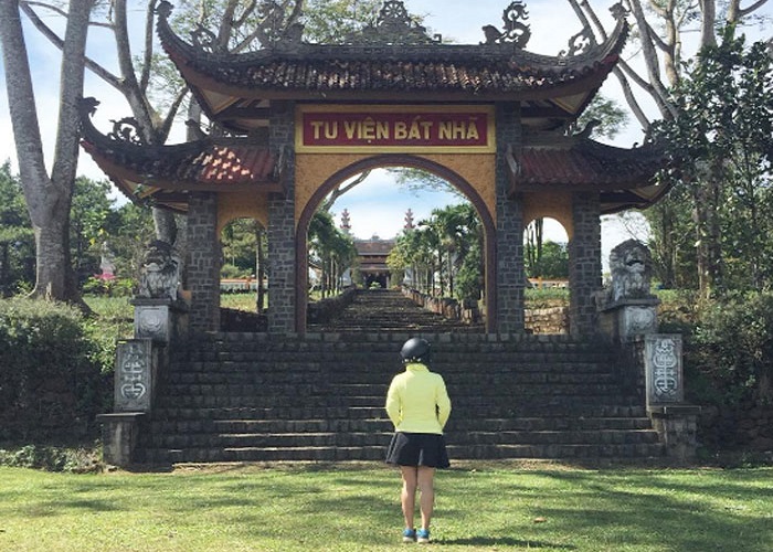 Tu viện Bát Nhã Bảo Lộc. Check in Tu viện Bát Nhã – chốn bình yên giữa lưng trời Bảo Lộc