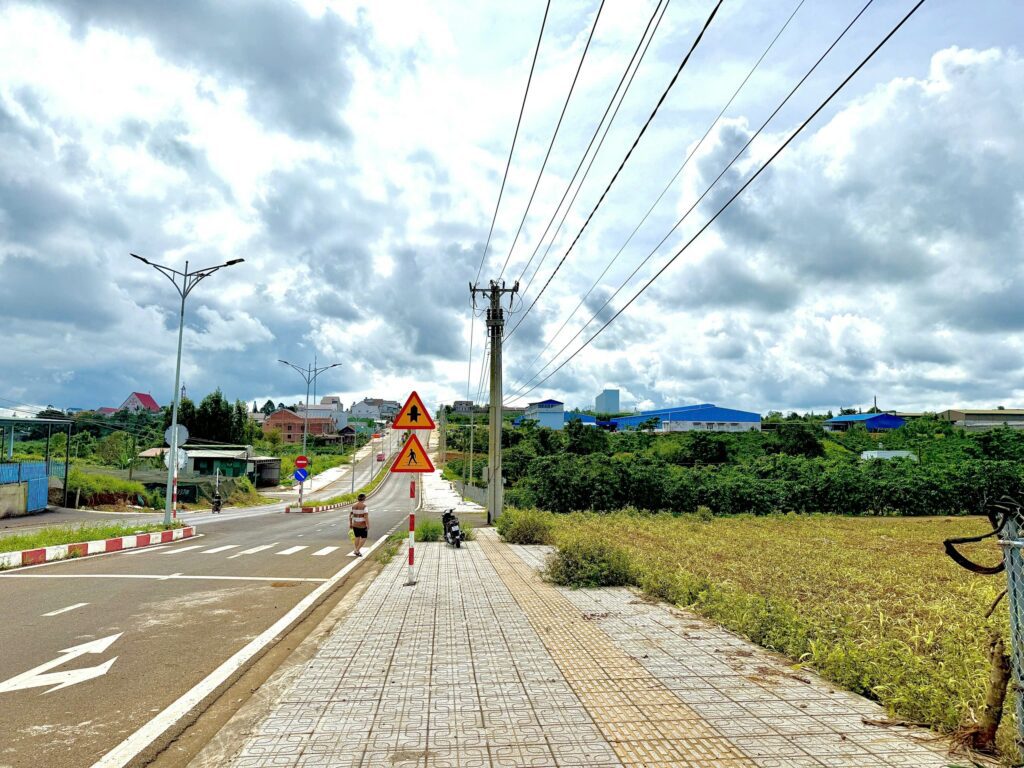 Đất nển Bảo Lộc