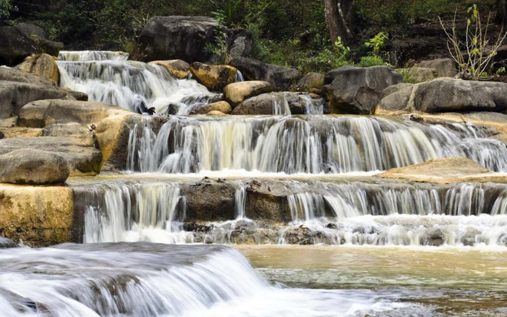 Hình ảnh Suối Đá Bàn Bảo Lộc