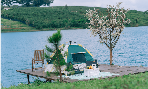 Hình ảnh khu cắm trại ven hồ
